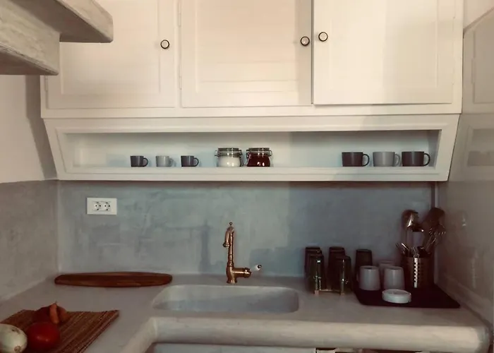 Traditional In Chora #2 *